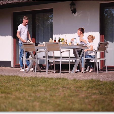 Holiday Resort Van Der Valk, Linstow Dobbin-Linstow エクステリア 写真
